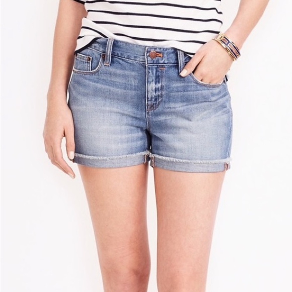 J. Crew Denim Blue Midrise Women's Shorts in Liza Wash size 26